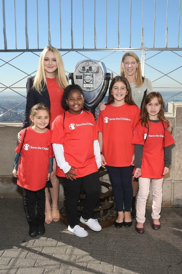 USA: @SaveTheChildren Lights Up Empire State Building Red for Girls’ Rights #SheShines