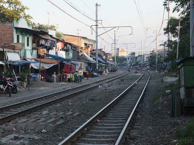 INDONESIA:  Explaining Poverty to Your Child