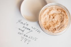CALIFORNIA, USA: Homemade Gift Idea – Coconut Oil Body Butter